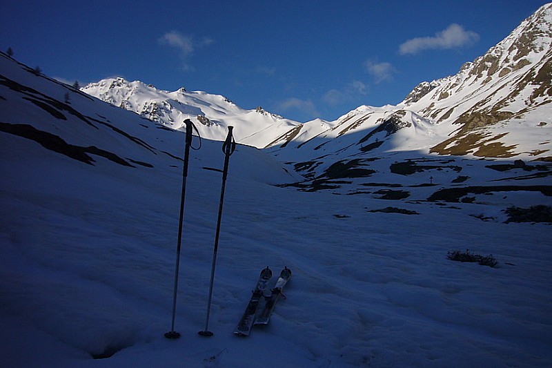 #1 Je chausse, Sommet grand Vallon au fond à gauche Je chausse, Sommet grand Vallon au fond à gauche