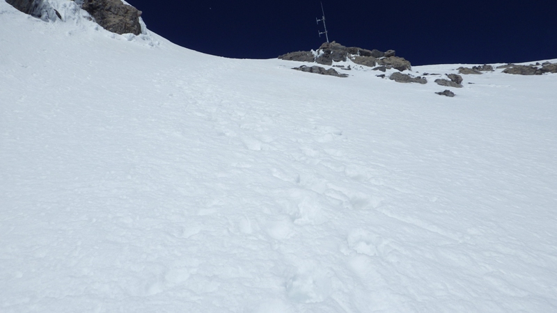 #8 Sortie du couloir sous le relai du secours en montagne. Sortie du couloir sous le relai du secours en montagne.