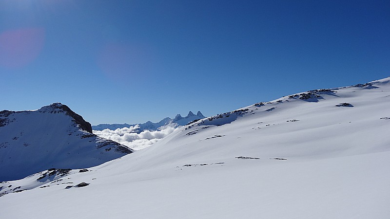 #3 Vers le sud est : Aiguilles bien connues Vers le sud est : Aiguilles bien connues