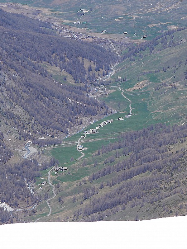 #10 Depuis le Lombard : le printemps dans la vallée des Fonds. Depuis le Lombard : le printemps dans la vallée des Fonds.