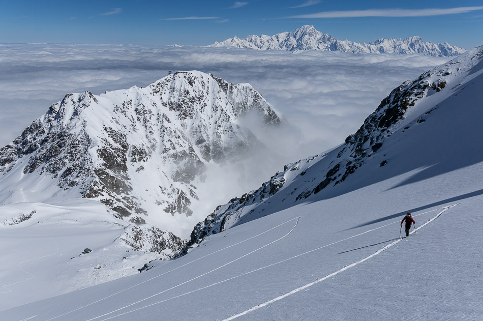 Sous le Col des Roches : belle poudre immaculée