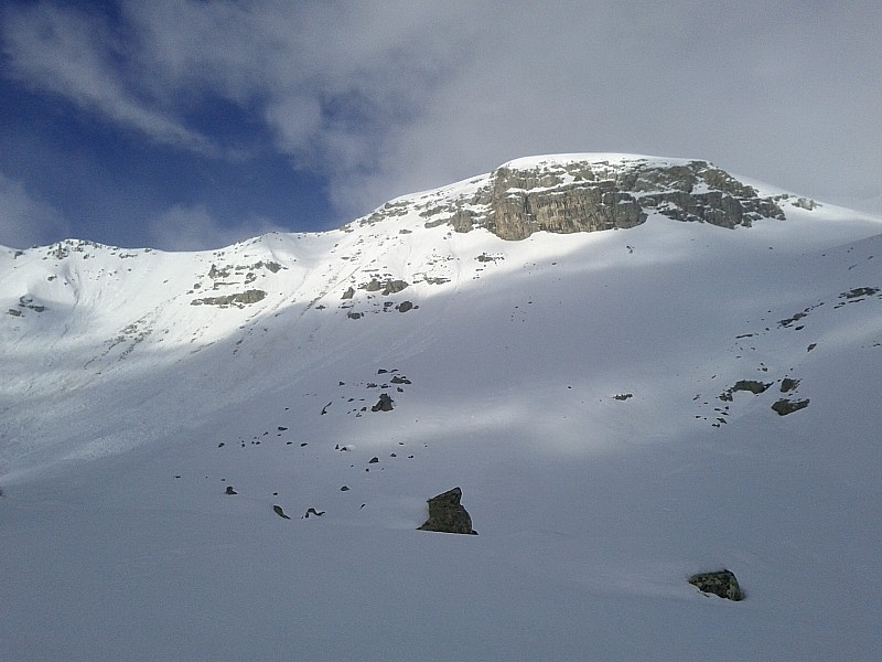 #1 crete chaufrede : avalanches dans les pentes de la crete de chaufrede crete chaufrede : avalanches dans les pentes de la crete de chaufrede