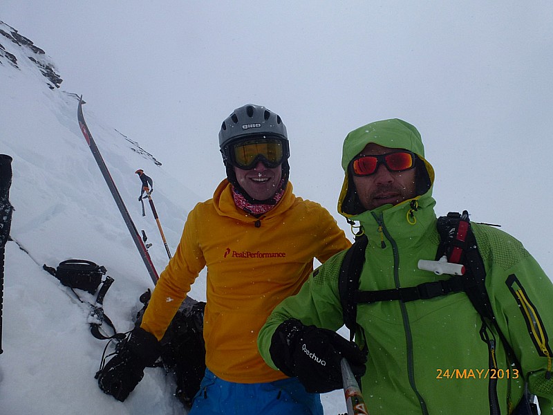 #6 Au sommet : On est quand même heureux d Au sommet : On est quand même heureux d'être en montagne
