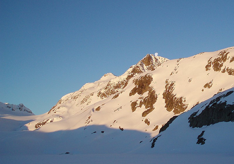 #12 La lune : Elle attaque le couloir de l La lune : Elle attaque le couloir de l'aiguille noire