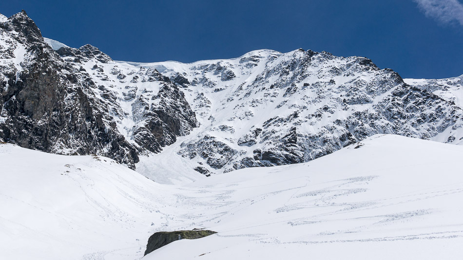 #21 la face : et bon ski dans le bas de vallon la face : et bon ski dans le bas de vallon