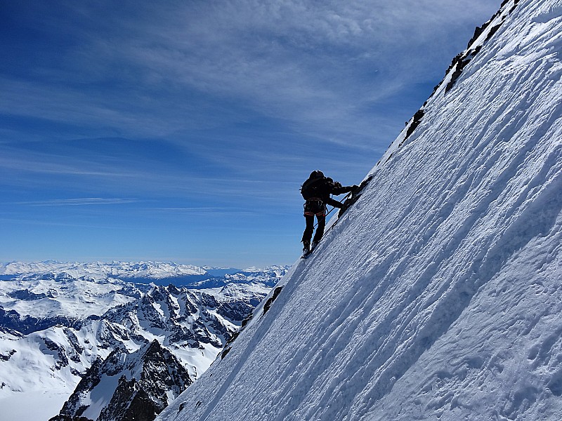 #27 bientôt : en bas bientôt : en bas