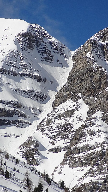 #4 Eyssina : Couloir du jour (iti rouge) Eyssina : Couloir du jour (iti rouge)
