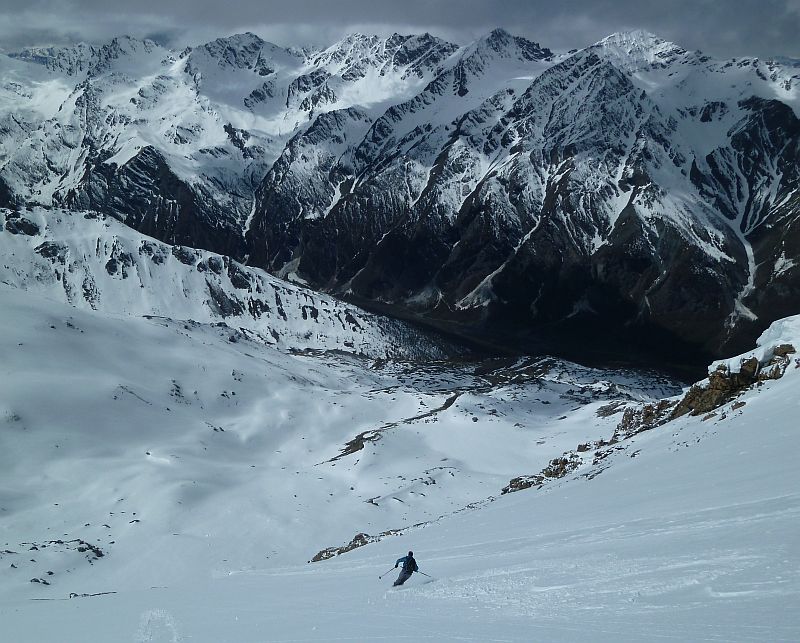 #4 De la place, tout bon De la place, tout bon
