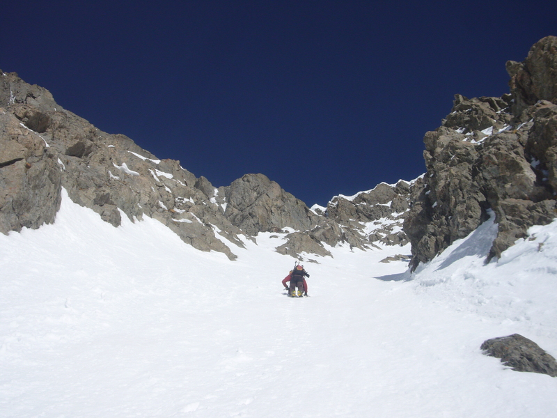 #4 Pic des Aupillous : Alors qu Pic des Aupillous : Alors qu'ici ça bronze... option couloir de gauche