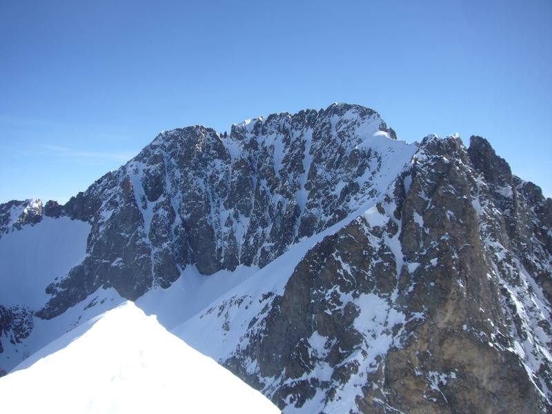 #9 Les Bans : Le plus beau sommet des Ecrins possède également une face Ouest pas dégueu ! Les Bans : Le plus beau sommet des Ecrins possède également une face Ouest pas dégueu !