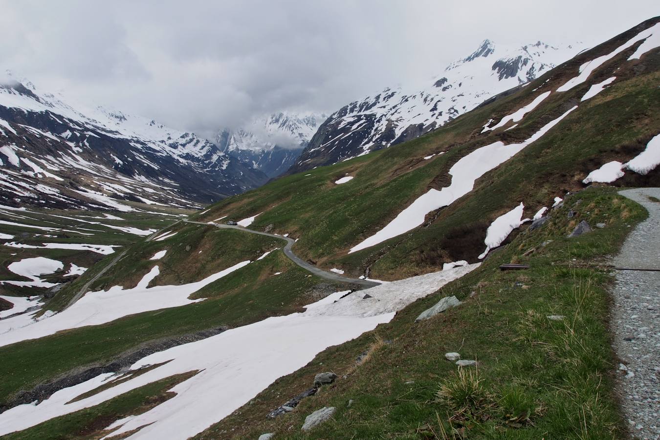 #17 Retour dans la vallée : Sous les nuages. Retour dans la vallée : Sous les nuages.