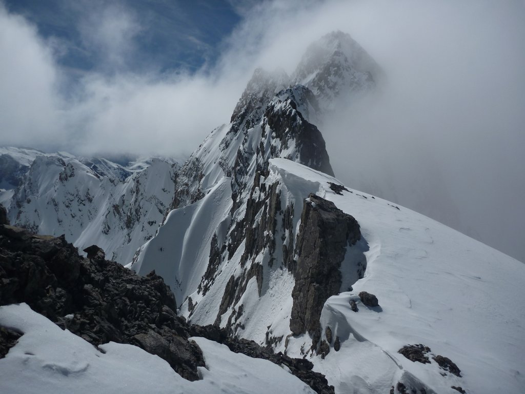 #7 Chillol : Belle vue sur le Jean Coste tres bien enneige, et sur le sommet principal qui n Chillol : Belle vue sur le Jean Coste tres bien enneige, et sur le sommet principal qui n'est pas en reste