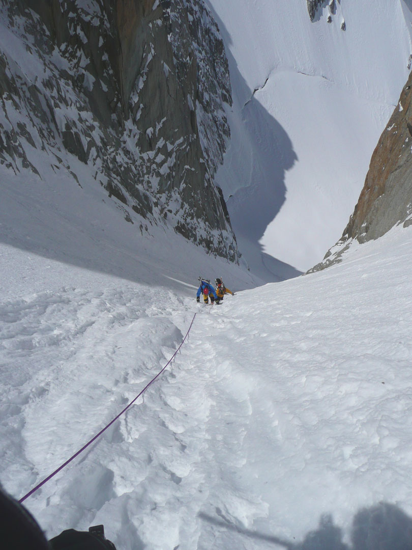 #11 Couloir : Passée la rimaye, cela grimpe (bien) Couloir : Passée la rimaye, cela grimpe (bien)