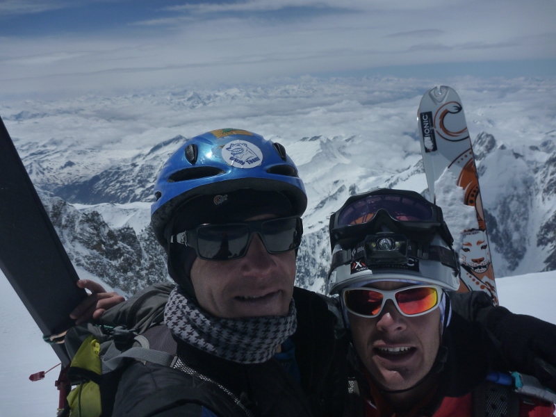 #11 on y est : oui je sais les gros plan c on y est : oui je sais les gros plan c'est pas terrible et puis pas obliger de monter au sommet du Mont Blanc pour en faire mais la on est tout simplement heureux