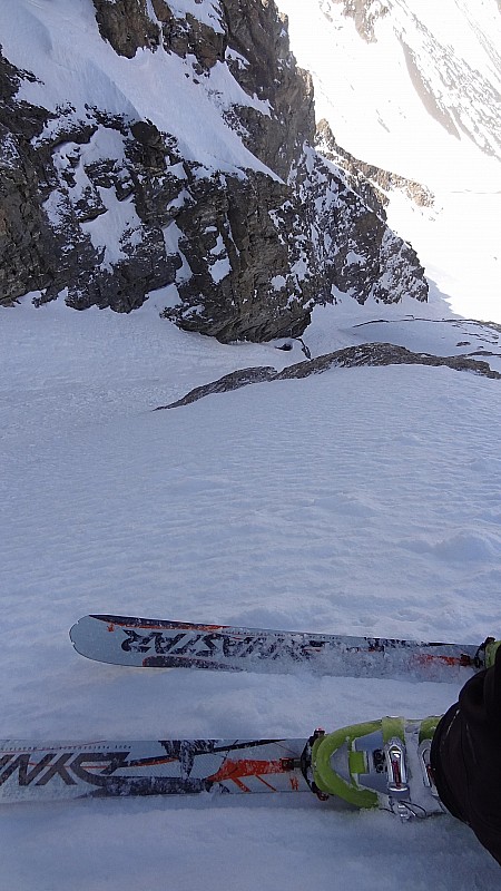 #8 Chauvet : Milieu de couloir, ski de compét Chauvet : Milieu de couloir, ski de compét' à ne pas privilégier en pente raide/neige dure ...