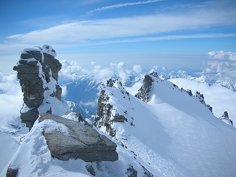 #11 Summit ! : Gendarme sommital symbolique. Summit ! : Gendarme sommital symbolique.