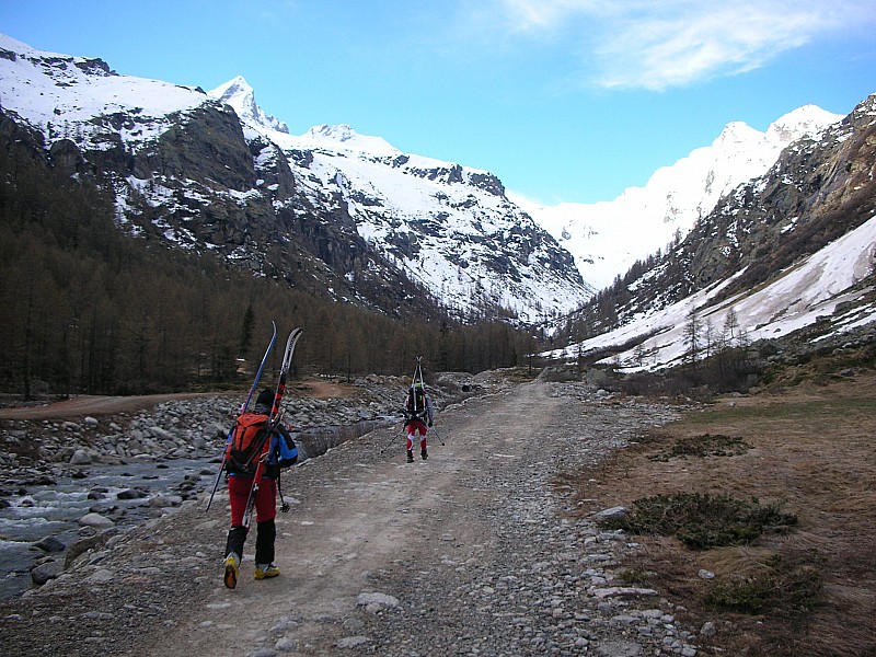 #1 Départ de Pont : Portage de circonstance ! Départ de Pont : Portage de circonstance !