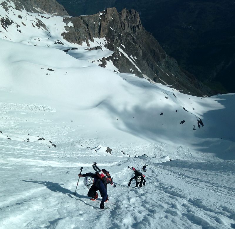 #3 ça monte bien, droit dans la face ça monte bien, droit dans la face