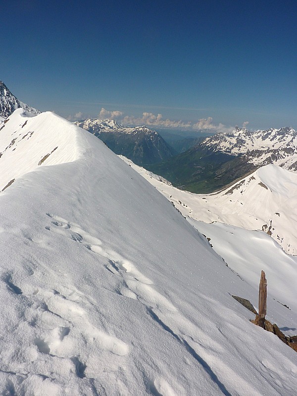 #3 Dorsale : Inutile d Dorsale : Inutile d'aller se promener sur l'arête.