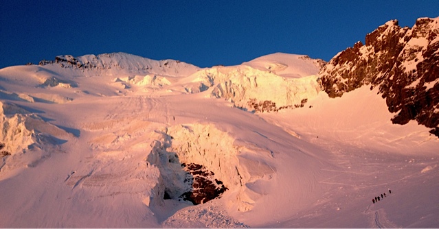 #1 Face nord au lever : Magnifiques couleurs au lever du soleil Face nord au lever : Magnifiques couleurs au lever du soleil