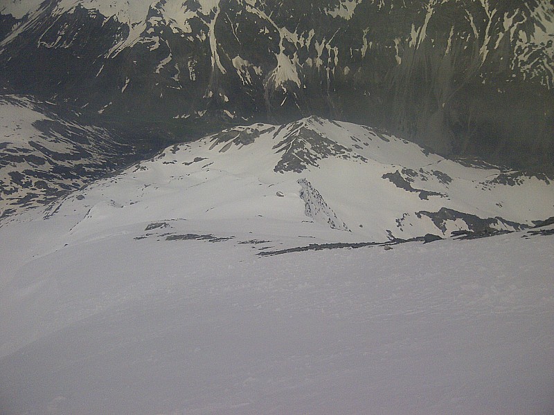 #5 Dome des Nants : Vue sur les belles pentes de l Dome des Nants : Vue sur les belles pentes de l'arete W depuis le col sommital