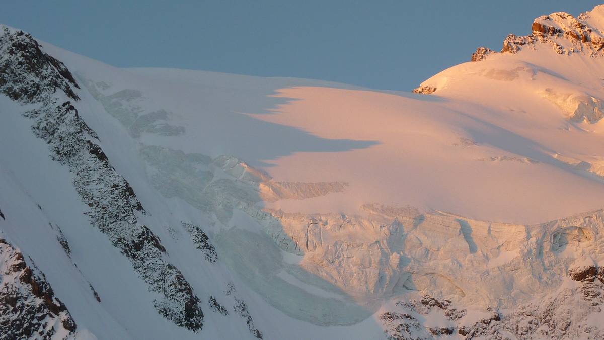 Ombres : lever de soleil vers Barre Noire