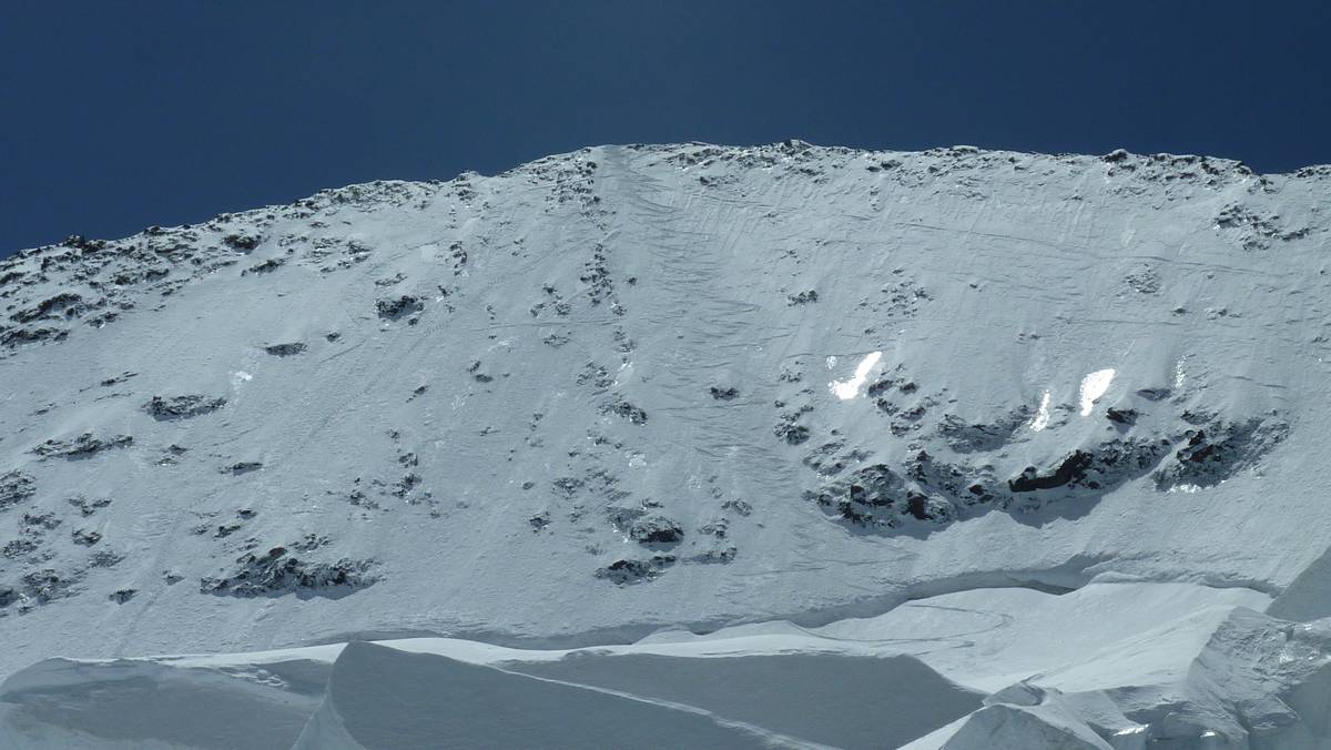 Couloir Coolidge : la premiere descente du jour