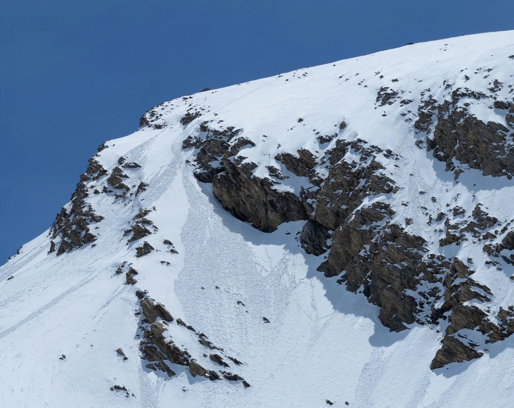 #15 L L'écharpe Nord : Un peu trop abimée pour la skier aujourd'hui