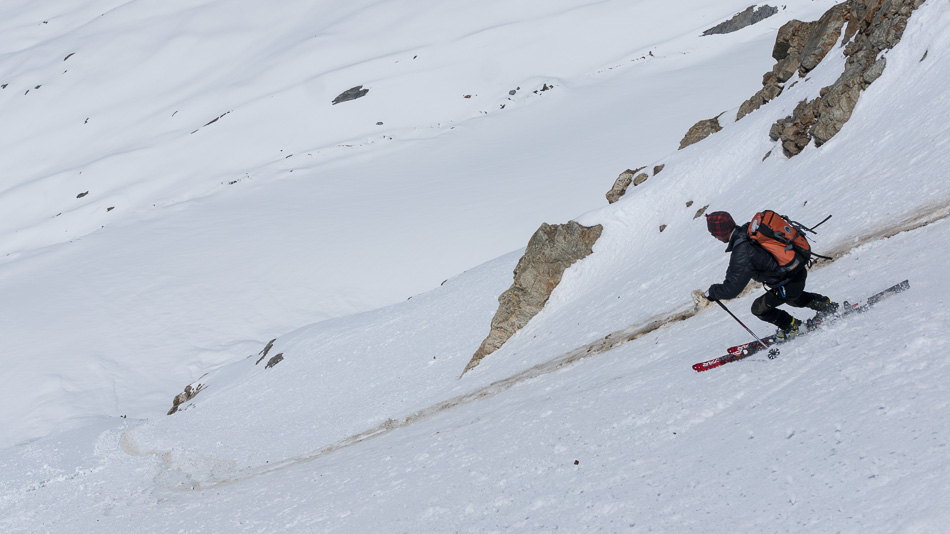 #17 Avant la traversée à droite : vers la barre de séracs Avant la traversée à droite : vers la barre de séracs