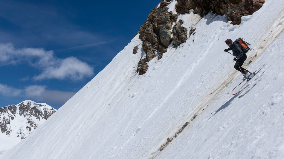 #16 Sous l Sous l'éperon rocheux : Ca chauffe et ca devient assez paisible à skier