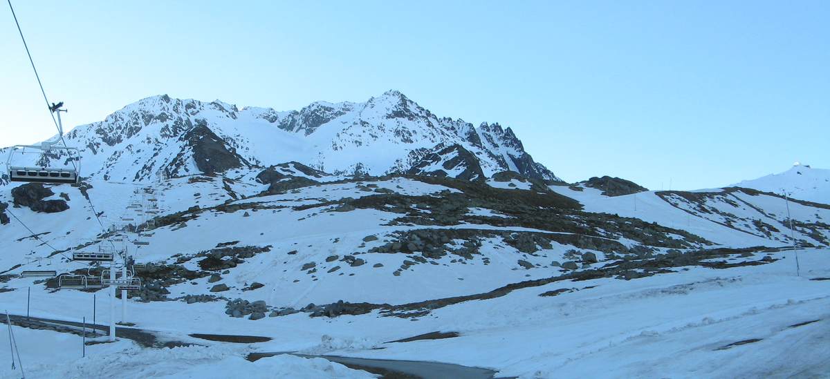 #1 Aiguille de Peclet : De la neige dés la voiture Aiguille de Peclet : De la neige dés la voiture
