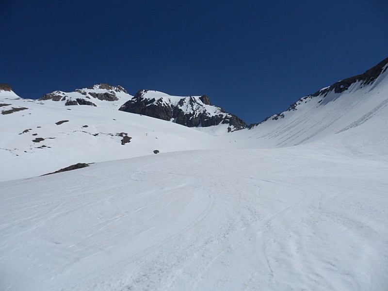 A des Glaciers : Bonne neige transfo dans le vallon