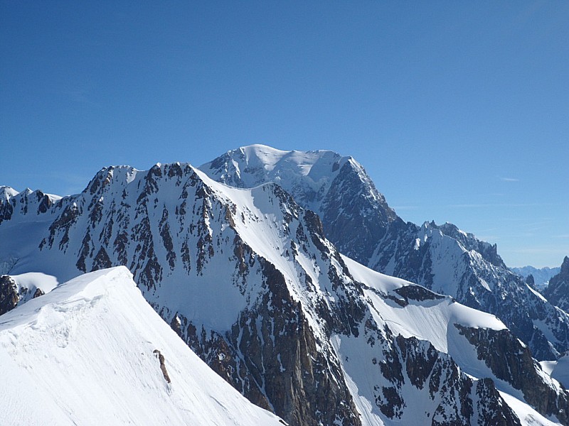 #4 A des Glaciers : La vue imprenable sur le Mt Blanc et les aiguilles de tré la tête. A des Glaciers : La vue imprenable sur le Mt Blanc et les aiguilles de tré la tête.