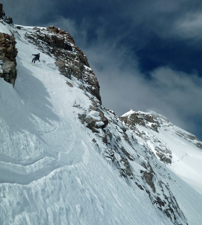 Meije orientale : Couloir Nord, de la pente quand même!!