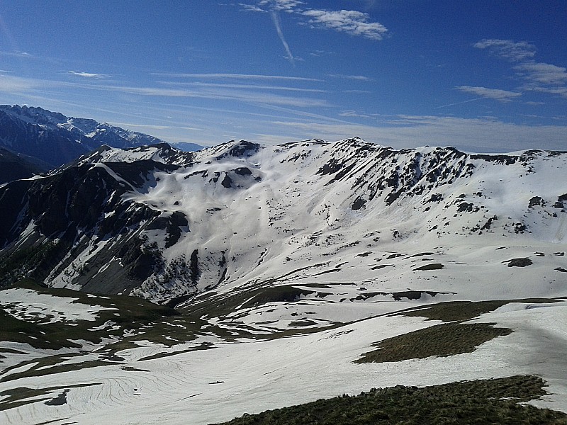 #3 crête de la blanche : il reste de la neige crête de la blanche : il reste de la neige