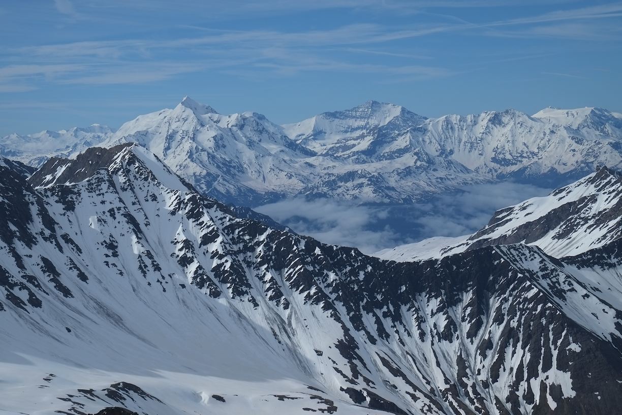 #12 Aiguille des Glaciers : Pourri, Grande Casse et j Aiguille des Glaciers : Pourri, Grande Casse et j'en passe !
De la neige pour encore quelques semaines !