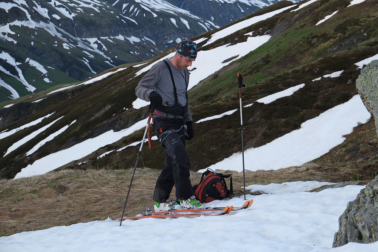#2 Aiguille des Glaciers : On chausse Aiguille des Glaciers : On chausse