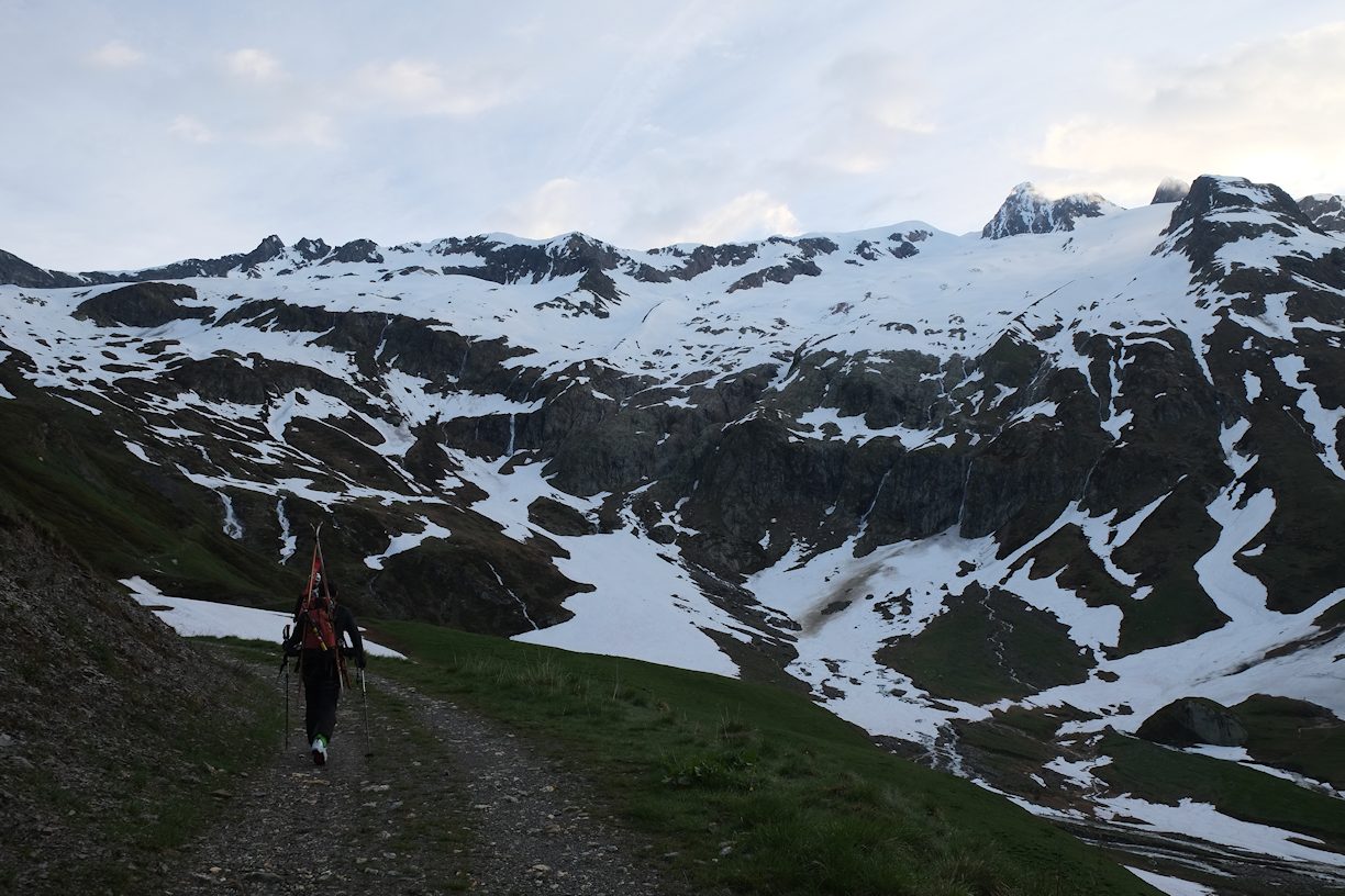 #4 Aiguille des Glaciers : Départ des Lanchettes Aiguille des Glaciers : Départ des Lanchettes