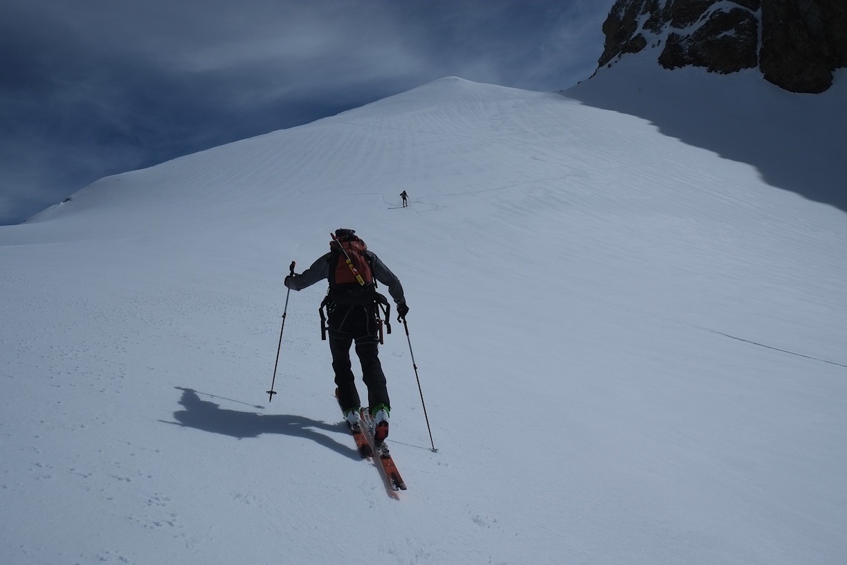 #18 Aiguille des Glaciers : Epaule en vue Aiguille des Glaciers : Epaule en vue