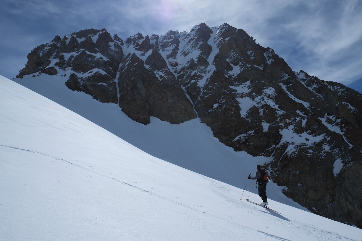 #19 Aiguille des Glaciers : Vince observe deux alpinistes au sommet de l Aiguille des Glaciers : Vince observe deux alpinistes au sommet de l'Aiguille.