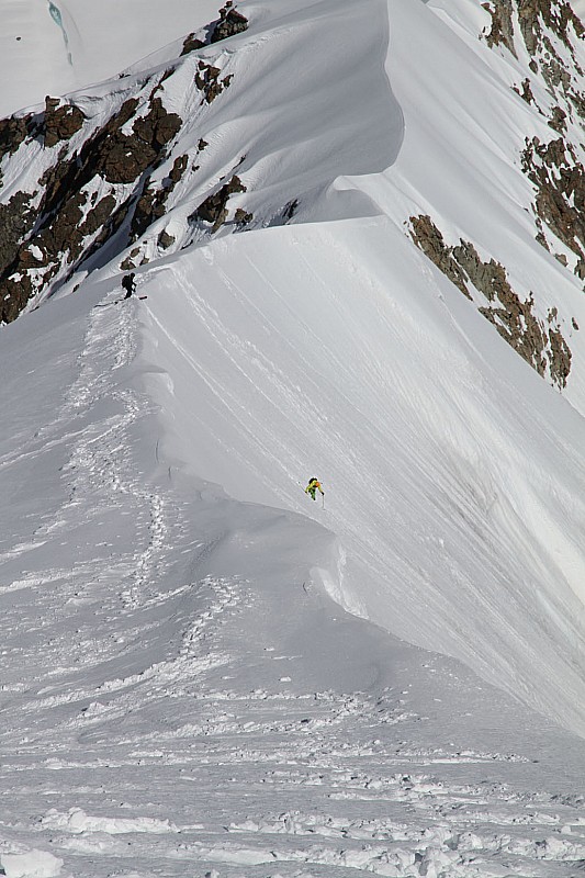 #8 Benjamin teste : là tout va bien, mais il doit se rendre vite de la proximité de la glace Benjamin teste : là tout va bien, mais il doit se rendre vite de la proximité de la glace