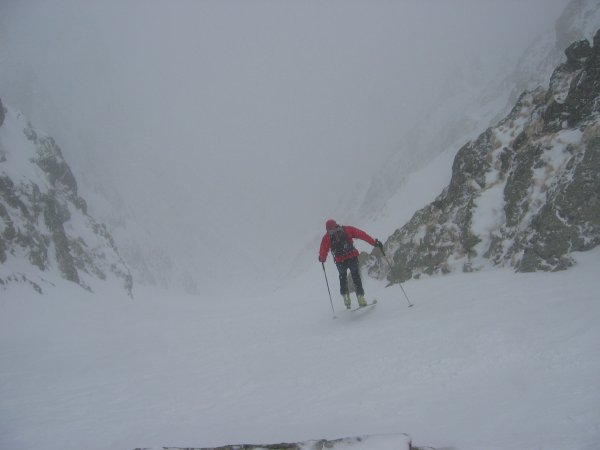 #1 Entrée du Pertuis : Neige dure, bon grip Entrée du Pertuis : Neige dure, bon grip