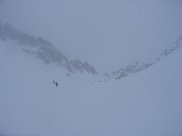 #6 Col en vue : Malgré les conditions, la visibilté est bonne, et on n Col en vue : Malgré les conditions, la visibilté est bonne, et on n'est pas si mal que ça. Faut juste avoir le bon équipement et pas avoir oublié la goretex