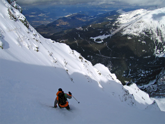 #3 Couloir NE : rob qui brasse dans la poudre. Couloir NE : rob qui brasse dans la poudre.
