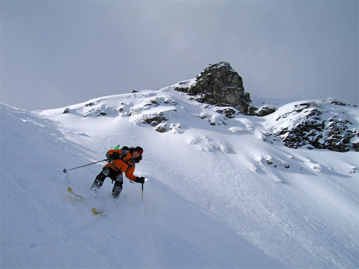 #2 Couloir NE : rob dans le haut du couloir. Couloir NE : rob dans le haut du couloir.
