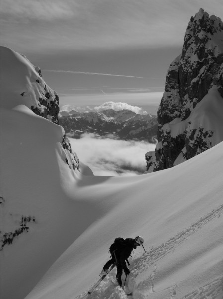 #3 Montée dolomitique : Manu "converse" en haut de ce deuxième petit couloir, magnifique Montée dolomitique : Manu "converse" en haut de ce deuxième petit couloir, magnifique