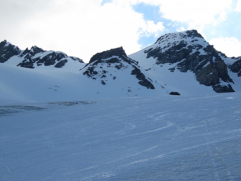 #2 Vue sur le sommet : depuis le col de Thorens. Vue sur le sommet : depuis le col de Thorens.