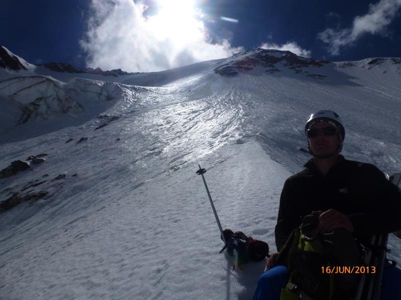 #6 Lee Blanche face N : Petite pause sur l Lee Blanche face N : Petite pause sur l'éperon menant au sommet