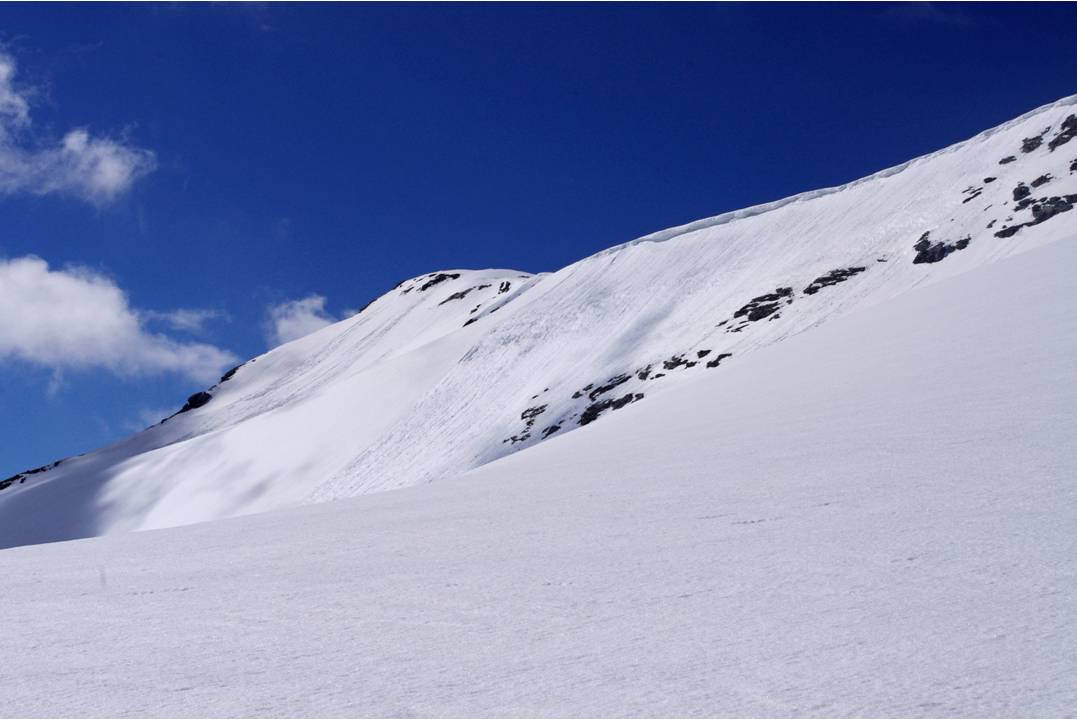 #5 Sous l Sous l'arête : Sous l'arête Plattes / Nancruet, dont le parcours à skis est un régal... après 7h de montée!!!