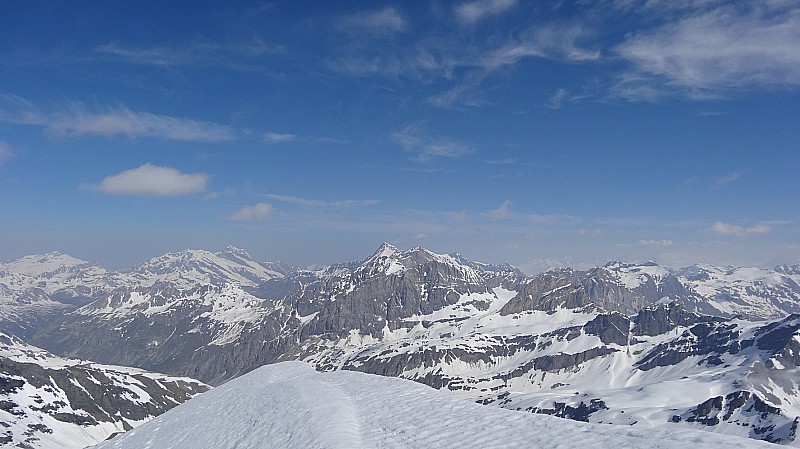 #6 vue du sommet : Vue sur la Grande Sassière, La Tsanteleina, le grand Cocor et bien d vue du sommet : Vue sur la Grande Sassière, La Tsanteleina, le grand Cocor et bien d'autres....